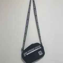 VISION STREET WEARブラックショルダーバッグ