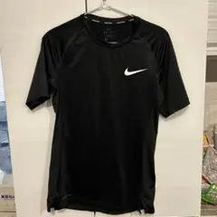 NIKE Pro ナイキ　ランニング　スポーツ　シャツ
