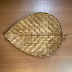 竹製　葉っぱのお皿