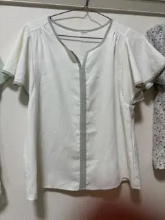 【専用出品】 美品　ハニーズ　配色パイピング半袖ブラウス