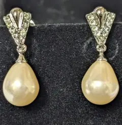 Item thumbnail for item 38d814bf-0706-4334-936a-613740794b04