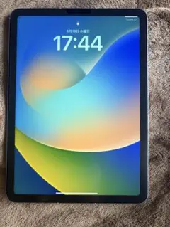 Apple iPad Air 10.9インチ スペースグレー