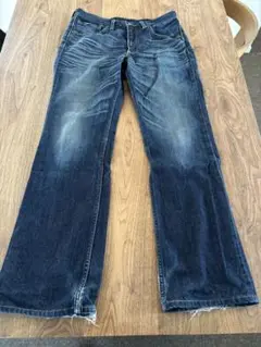 Item thumbnail for item 4d7e3e5a-279e-4ac8-bc4a-1ad497248dd7