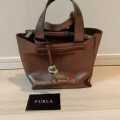 FURLA ブロンズ ハンドバッグ