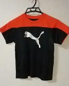 PUMA 黒/オレンジ/シルバー Tシャツ 140サイズ
