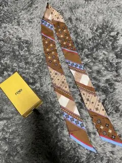 FENDI ラッピー スカーフ