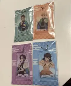 【おまけ付き】新品　ファミマ×鬼滅の刃　オリジナル　アクリルチャーム　4種類