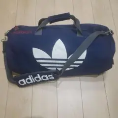 アディダス　ボストンバッグ