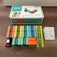 Qbi Magnetic Cube キュービーアイ知育玩具