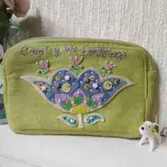 作家さんハンドメイドのメルヘンチックなポーチ♡マチ有り 通帳 小物などの整理に！