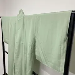 上品なグリーンの色無地 着物