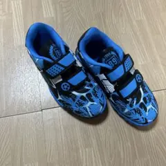 サッカー　トレーニングシューズ　18.0 新品