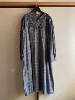 レナウン　SIMPLE LIFE 刺繍入りチェックロングワンピース