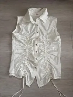 ダーリッチホワイトノースリーブシャツ ギャザー入り