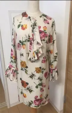 値下げ!GUCCI 花柄ワンピース 希少36 美品