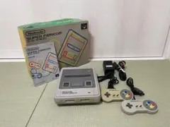 スーパーファミコン　本体　フルセット　箱、取説付き　即日発送！