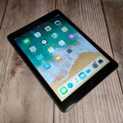 Apple iPad 第5世代 32GB 美品
