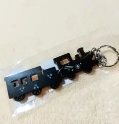 宮沢賢治　銀河鉄道の夜　キーホルダー 蒸気機関車　バッグチャーム　木製