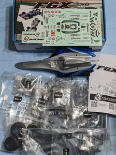 3レーシング FGX 2K18 組み立て済 未走行 3RACING FGX EVO 2K18 レッド未組み立て フォーミュラカー
