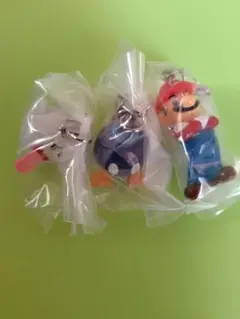 めじるしアクセサリー　スーパーマリオ　ガチャ　３種セット