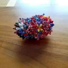 着物リメイク　ちりめん　くくり花のブローチ
