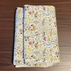 【美品】V&Aファブリックコレクション アリスの冒険　布