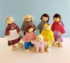 木製人形　７人家族　ごっこ遊び　ドールハウス　人形　HANAKO