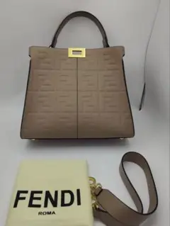 ベージュ エンボス トートバッグ