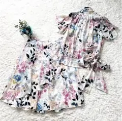 美品 サルヴァトーレフェラガモ セットアップ シルク 花柄 リボン