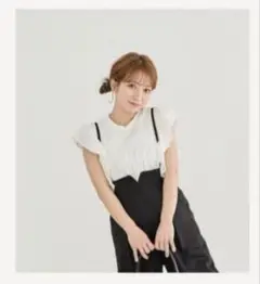 辻ちゃん しまむら ギャザー袖フリル 白