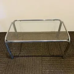 ガラスと金属製のセンターテーブル