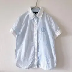 ☆トミーヒルフィガー　半袖シャツ　XS　ストライプ　ロゴ　水色　小さいサイズ