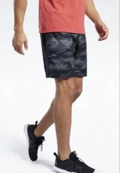 Reebok リーボック　ショートパンツ