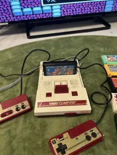 ファミコン初代　本体　USB電源　白赤黄色コード