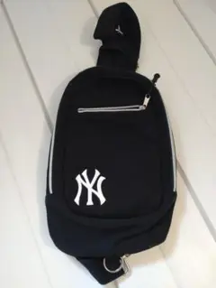 スリングバッグ 黒