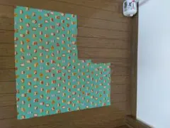 コーギーと食パン柄の生地 はぎれ