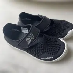 new balance サンダル　キッズ　18.5センチ　水陸両用