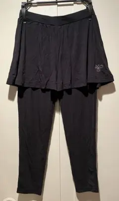 【新品】ヒュンメル 黒 スカート付きパンツ