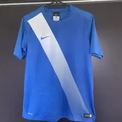 Nike 青 シャツ 斜めストライプ　ジュニアサイズ
