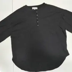 ダークグレー ボタン付きヘンリーネック 長袖カットソー