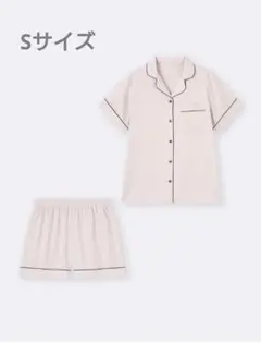 GU ジーユー　サテンパジャマ　Sサイズ