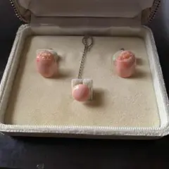 Item thumbnail for item 78813e00-7126-4eba-a2a7-709db7d822d2