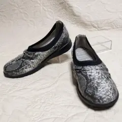 【新品】お散歩美人　ウォーキング　外反母趾　軽量　4E 24.5cm