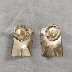 【美品】√3 ルート3 シルバー　彫金イヤリング