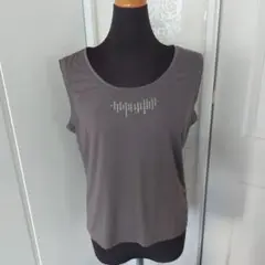 週末セールで破格です、Tシャツ