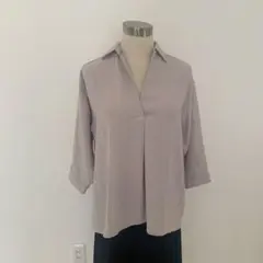 INGNI　スキッパーシャツ　ブラウス　グレージュ　M