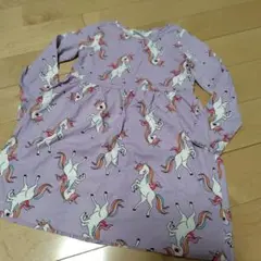 【新品同様】H&M ワンピース　120cm ユニコーン　ラベンダー色