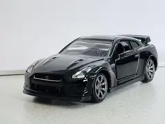 GT–R35 初回特別カラー　トミカ