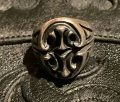 美品Gaboratory
Sculpted Oval Signet Ring