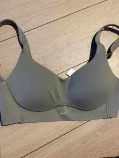 Nike Dri-FITブラトップ Sサイズ